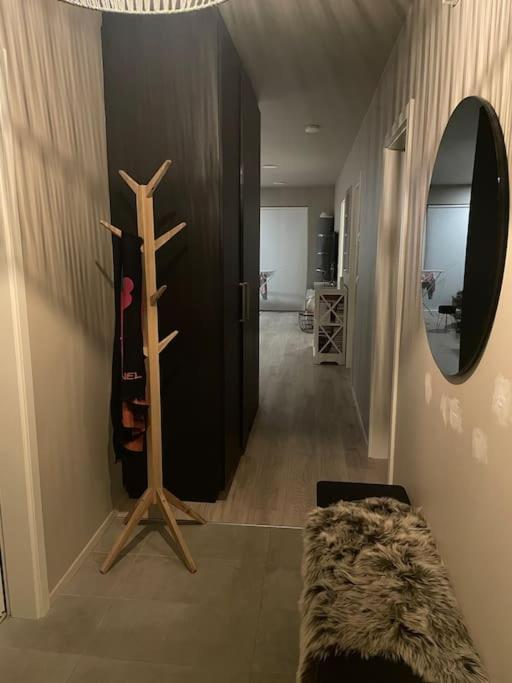 Beautiful Apartment Near Airport Njarthvik Kültér fotó